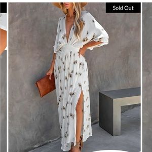 SOLD - VICI SUMMER FLORAL POCKETED MAXI DRESS